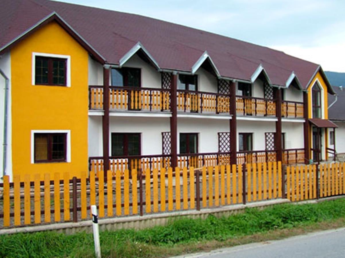 Motel Pod Stromisom Vlachovo Exterior foto